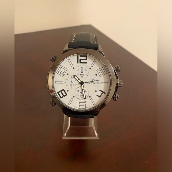 Brand new White V6 super speed men’s fashion watch - Picture 1 of 3